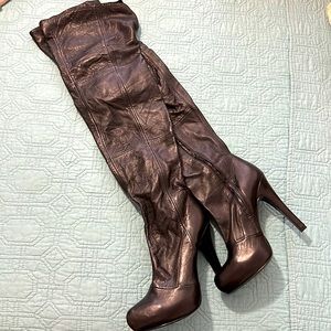 Report Leather boots. Brand New.